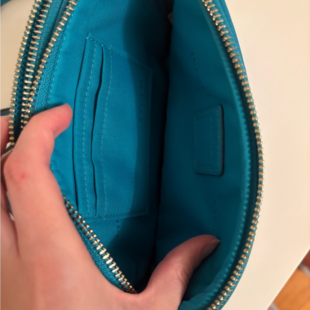 COACH Teal Pebbled Leather Crossbody Wristlet with Silver Hardware - Picture 6 of 9